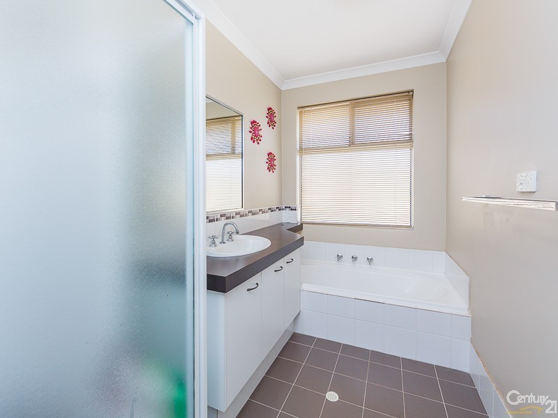 51 Gay Street, Huntingdale WA 6110