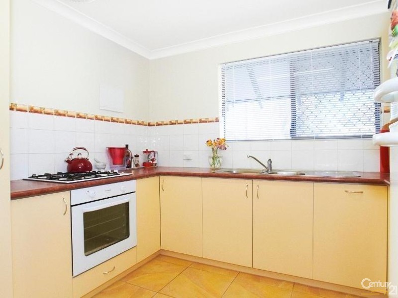 17 Bourbon Street, Hamilton Hill WA 6163