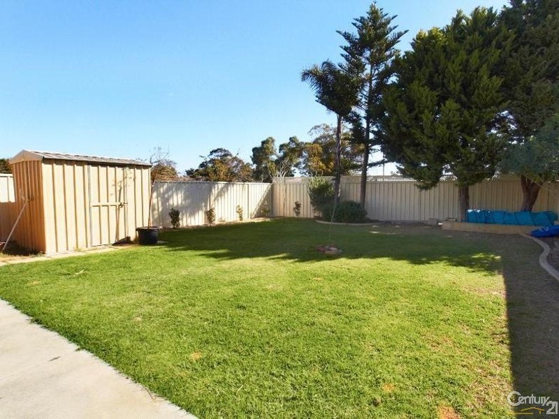 17 Bourbon Street, Hamilton Hill WA 6163