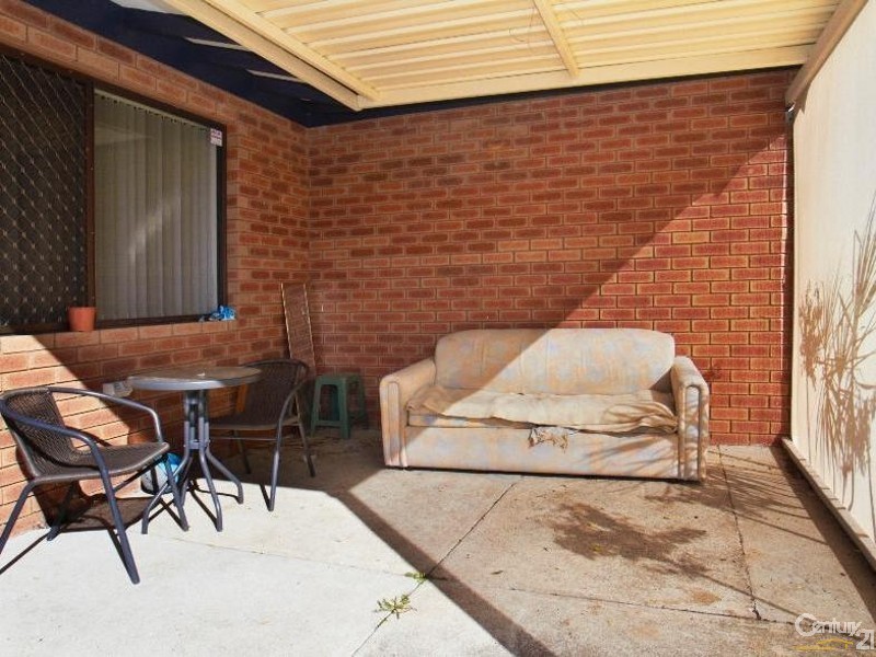 17 Bourbon Street, Hamilton Hill WA 6163