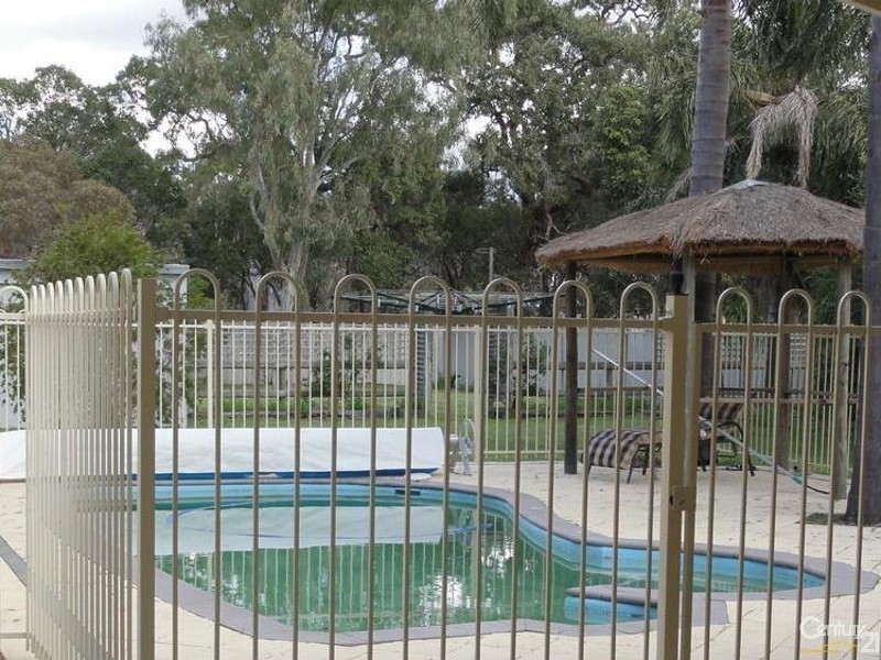 14 Gosnells Road East, Martin WA 6110