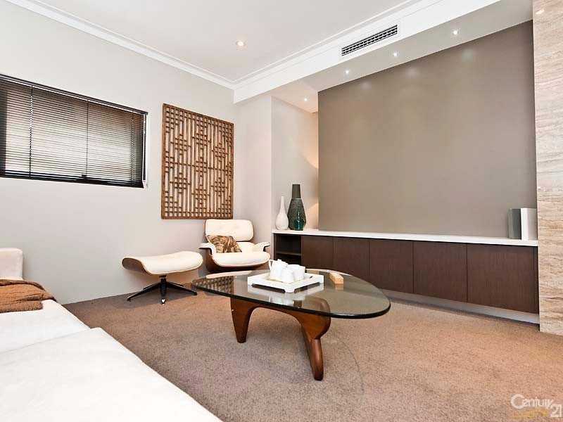 42 Pantheon Avenue, North Coogee WA 6163