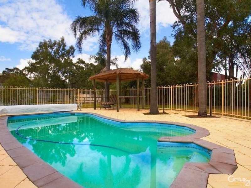 14  Gosnells Road East, Martin WA 6110