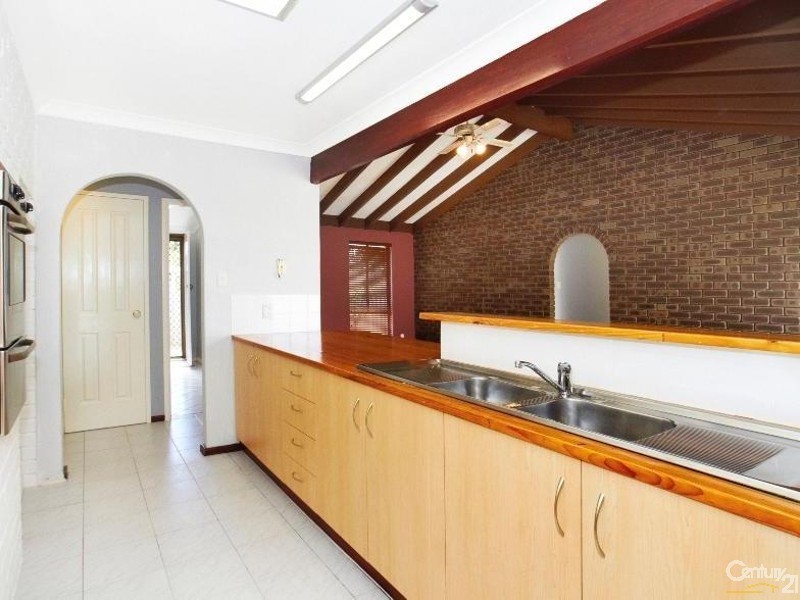 31  Huggins Road, Thornlie WA 6108