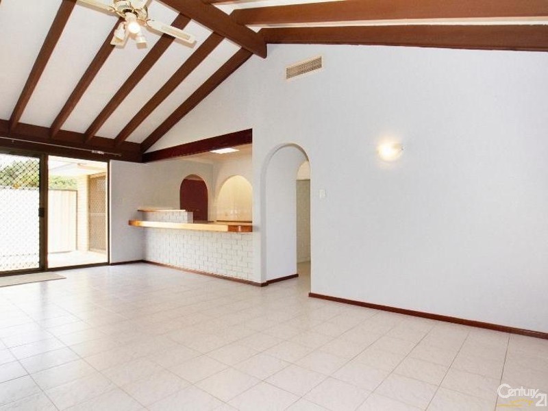 31  Huggins Road, Thornlie WA 6108