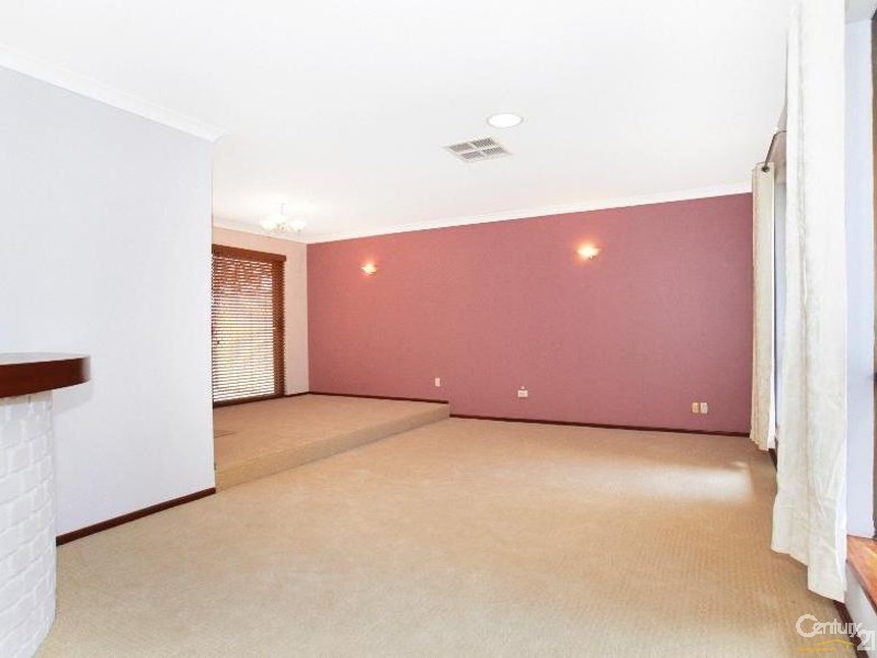 31  Huggins Road, Thornlie WA 6108