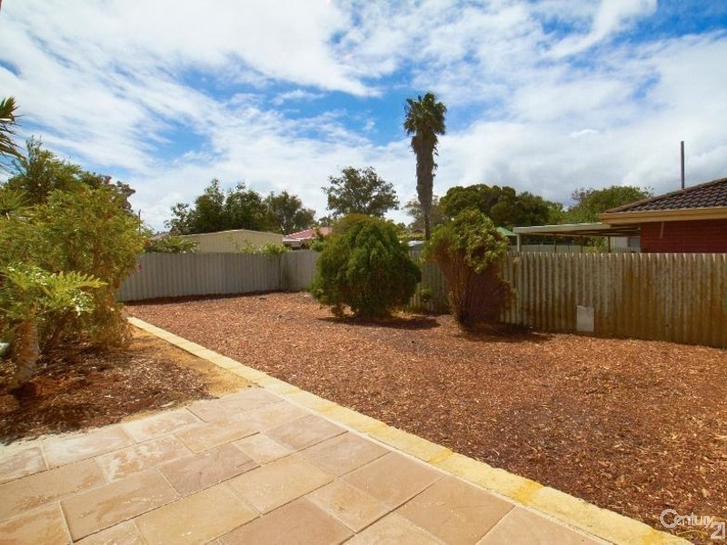 31  Huggins Road, Thornlie WA 6108