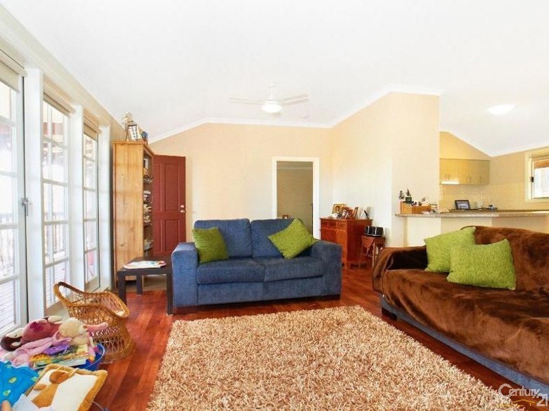 35 Talus Drive, Mount Richon WA 6112