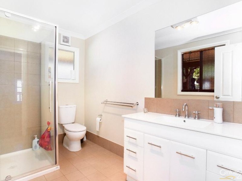 35 Talus Drive, Mount Richon WA 6112