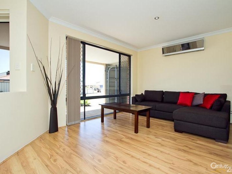 15 Swinden Court, Maddington WA 6109