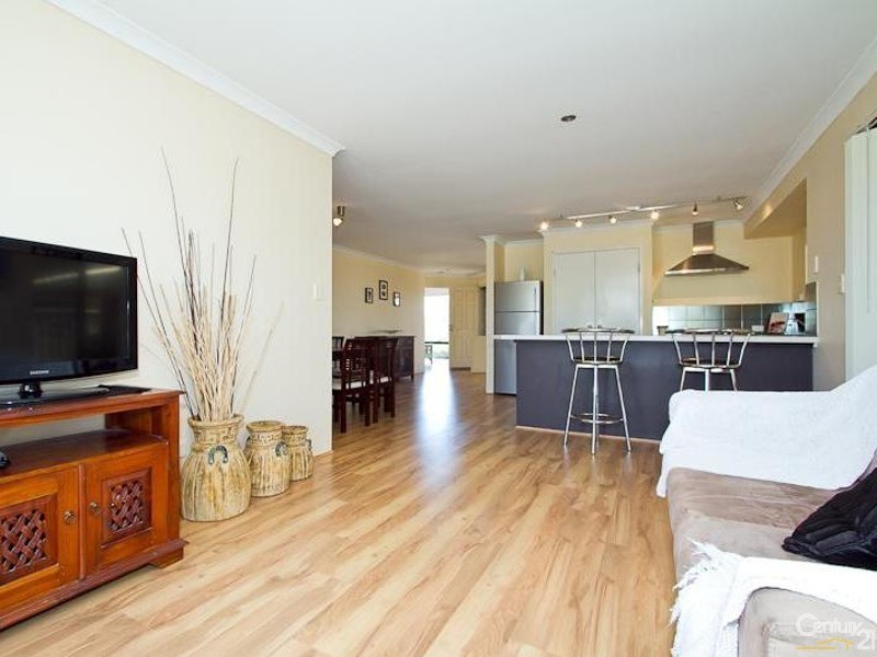 15 Swinden Court, Maddington WA 6109