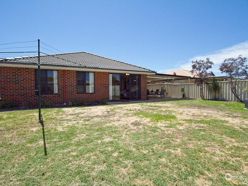 15 Swinden Court, Maddington WA 6109