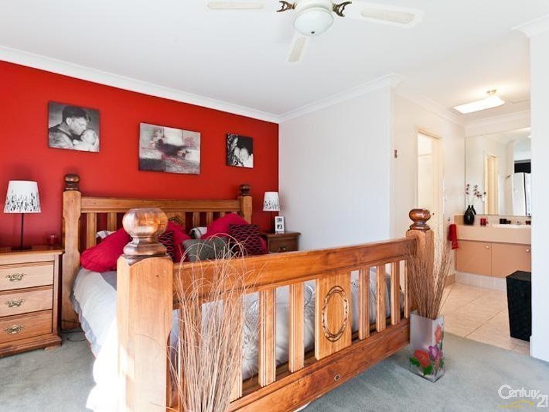 3 Petalite Place, Mount Richon WA 6112