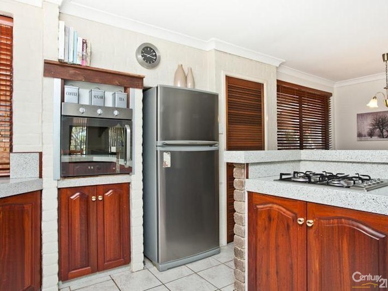 3 Petalite Place, Mount Richon WA 6112