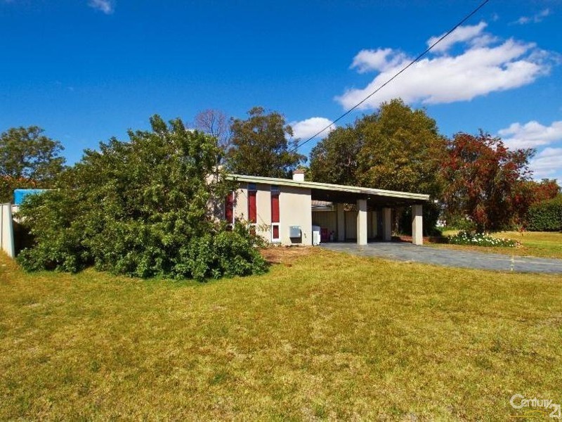 52 Pembury Road, Thornlie WA 6108