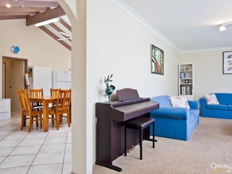 15 Jurien Way, Thornlie WA 6108