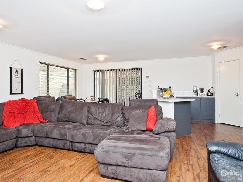 51 Hardey East Road, Wattle Grove WA 6107