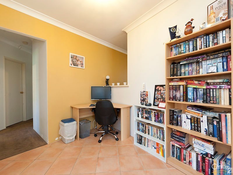 8/5 Norman Street, St James WA 6102