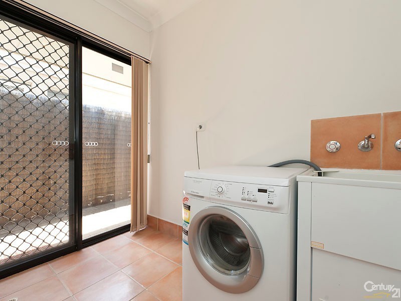 8/5 Norman Street, St James WA 6102