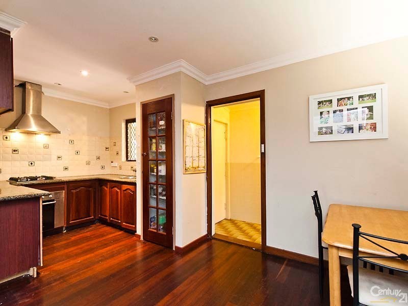 17 Lorenzo Street, Thornlie WA 6108