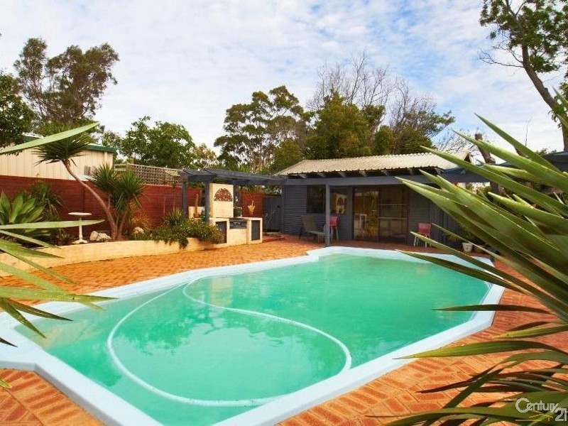 30 Weston Drive, Swan View WA 6056