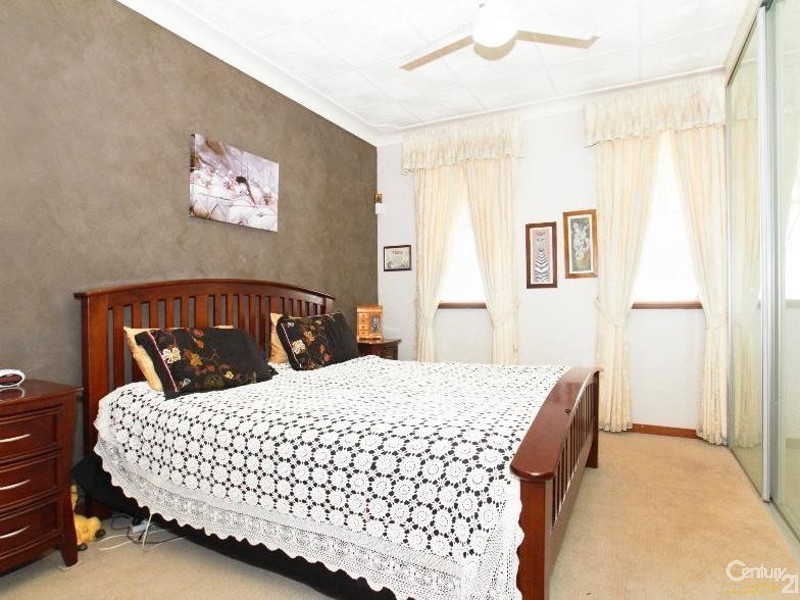 30 Weston Drive, Swan View WA 6056