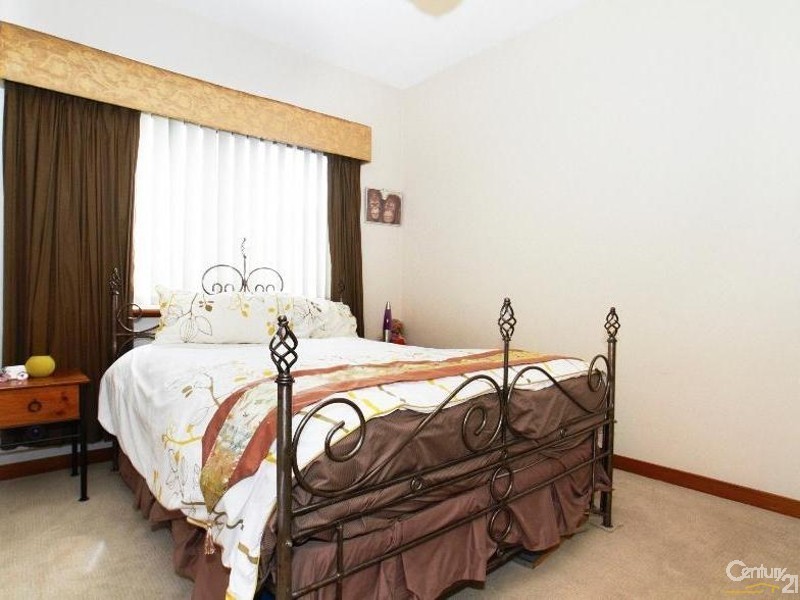 30 Weston Drive, Swan View WA 6056