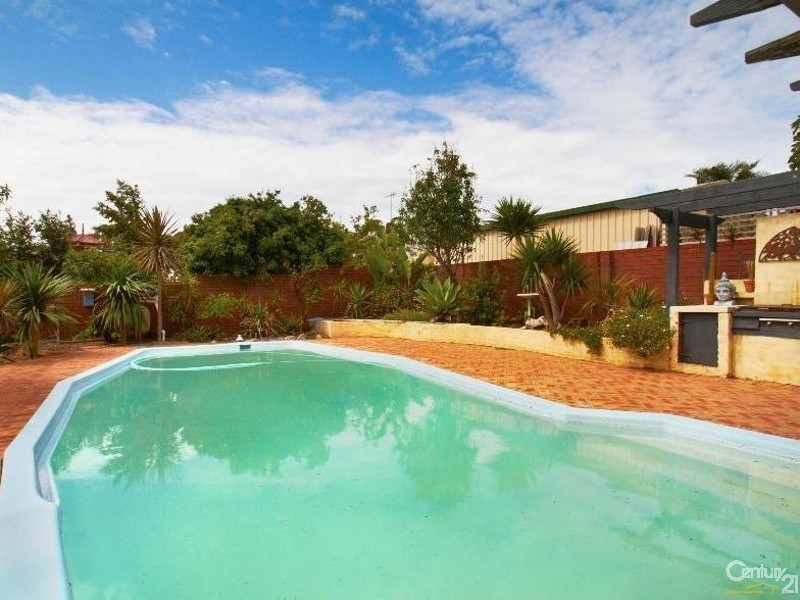 30 Weston Drive, Swan View WA 6056