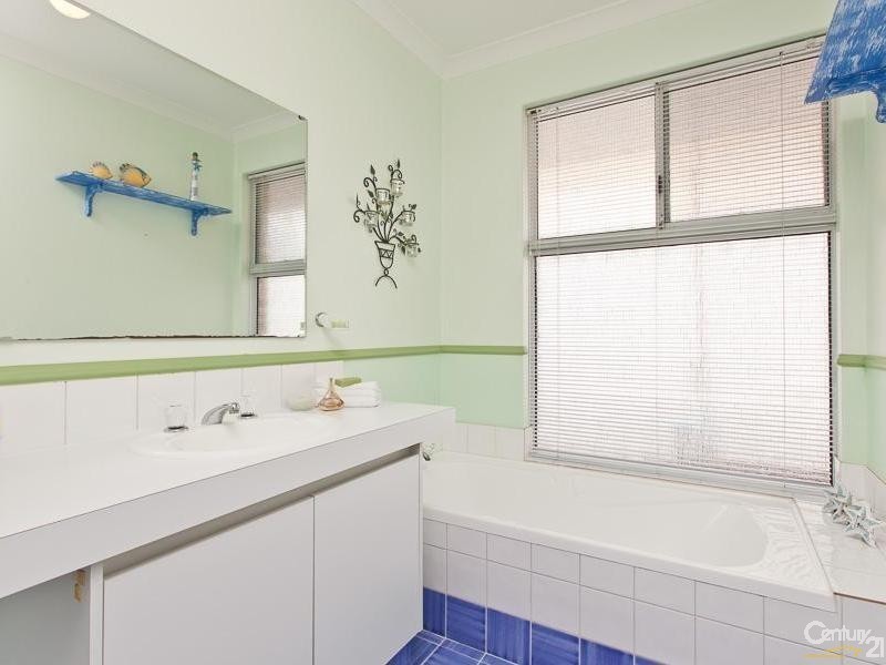 10 Tahoe Close, Thornlie WA 6108