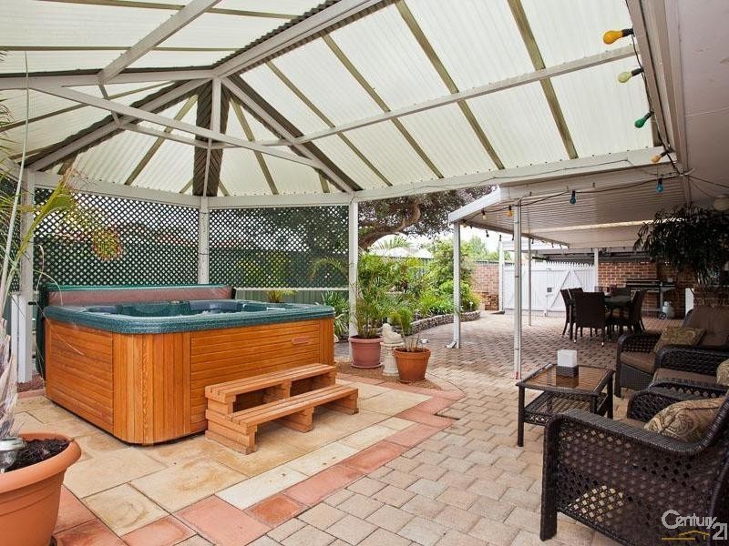 10 Tahoe Close, Thornlie WA 6108