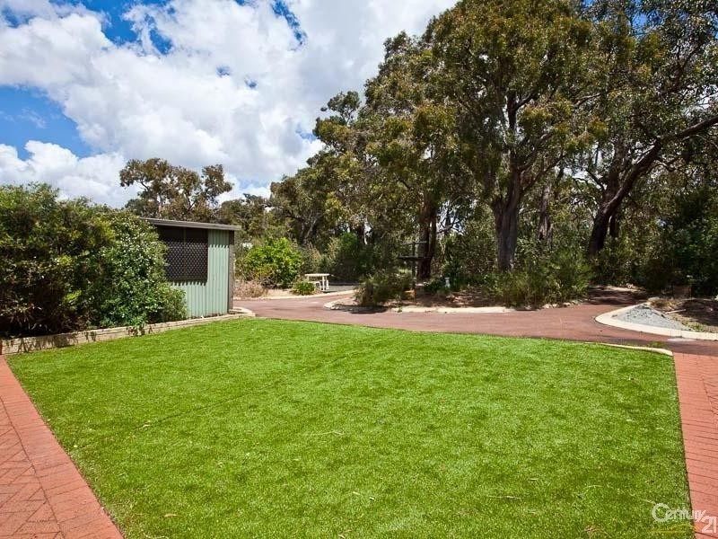 4 Boree Road, Kalamunda WA 6076