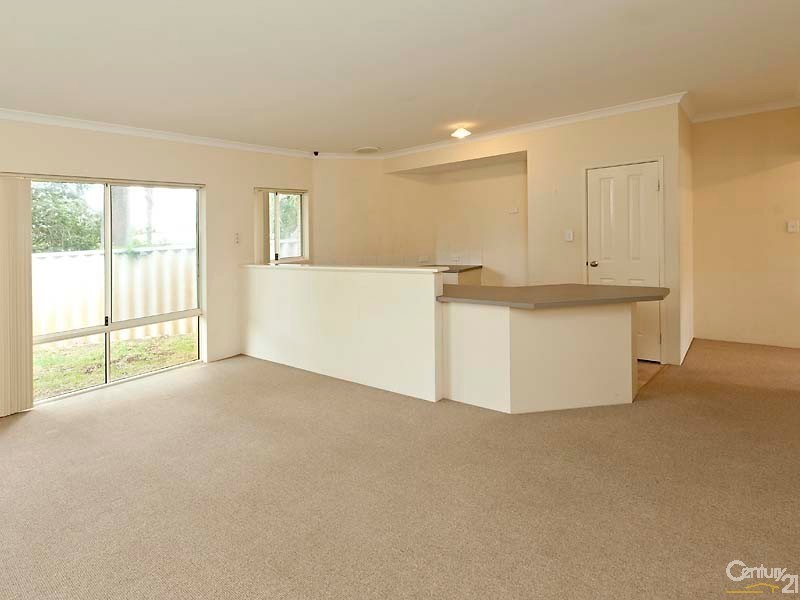 12a Griffith Way, Thornlie WA 6108