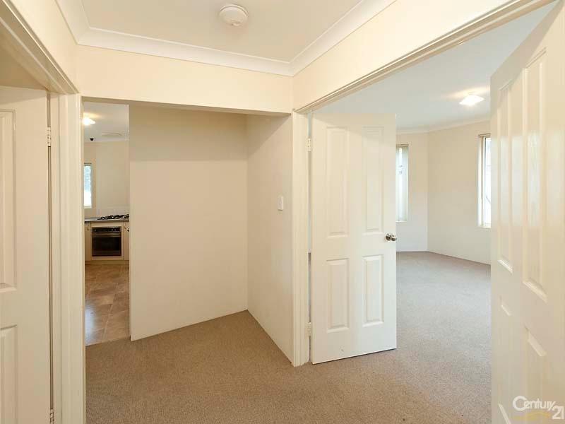 12a Griffith Way, Thornlie WA 6108