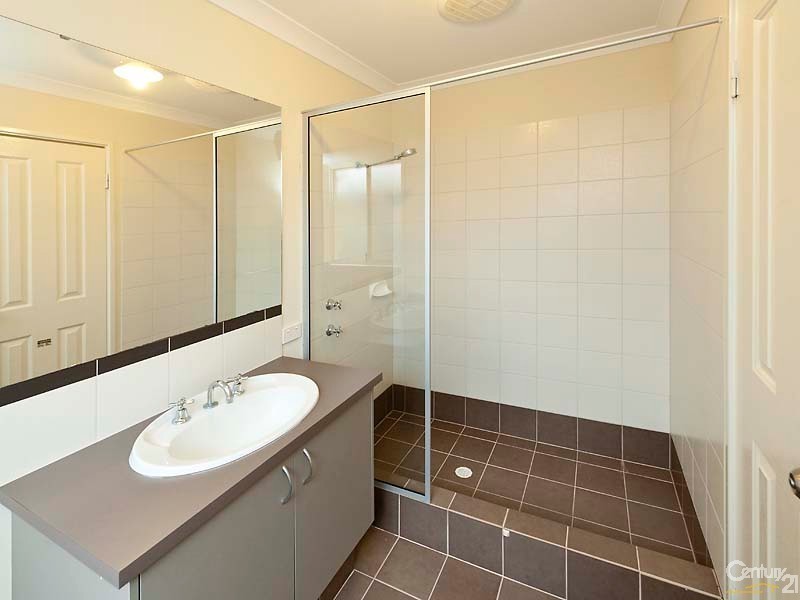 12a Griffith Way, Thornlie WA 6108