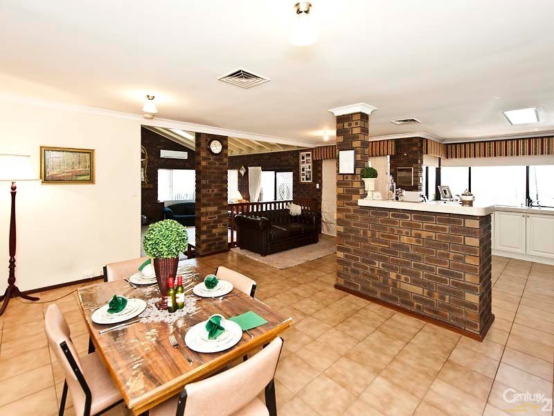 6 Faull Close, Leeming WA 6149