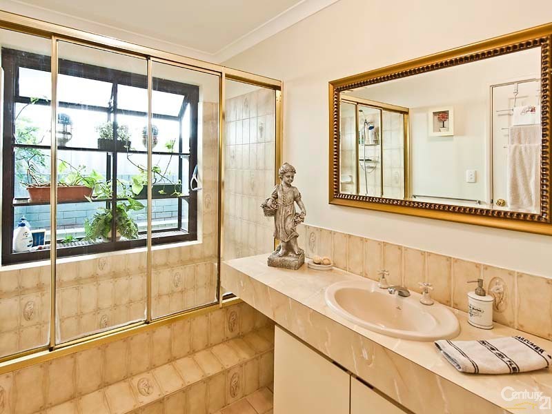 6 Faull Close, Leeming WA 6149