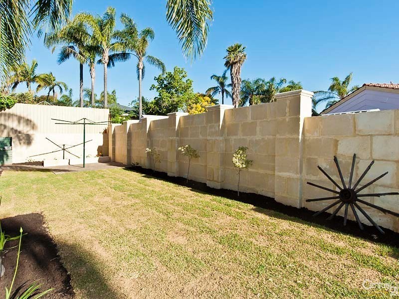 6 Faull Close, Leeming WA 6149