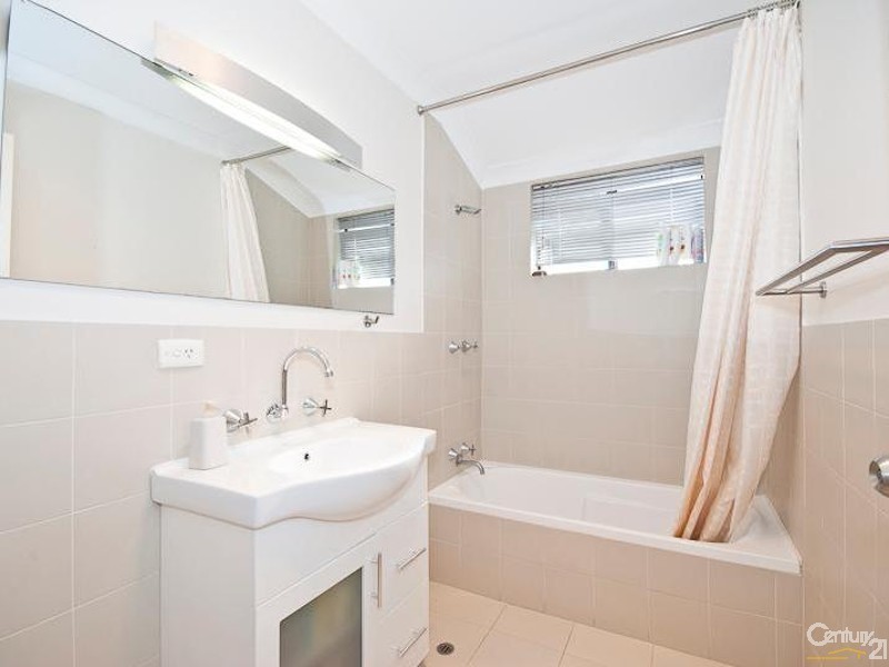 15b Pembury Crescent, Ferndale WA 6148