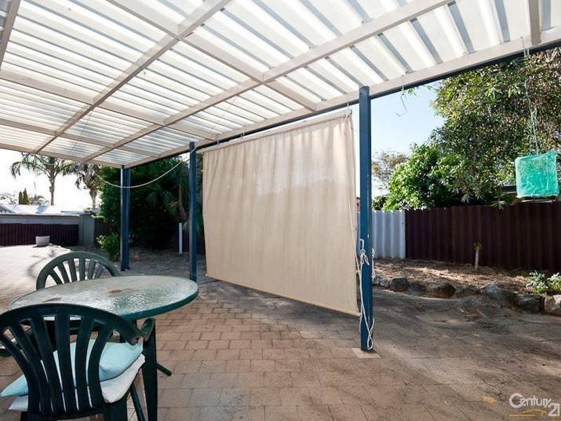 15b Pembury Crescent, Ferndale WA 6148