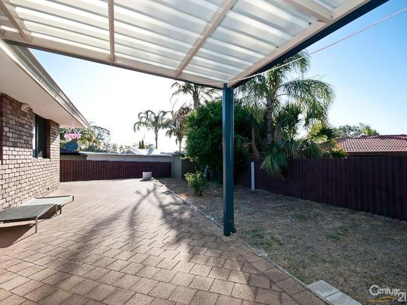 15b Pembury Crescent, Ferndale WA 6148