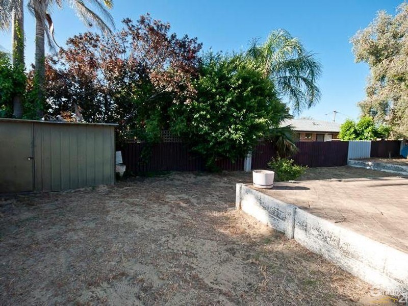 15b Pembury Crescent, Ferndale WA 6148