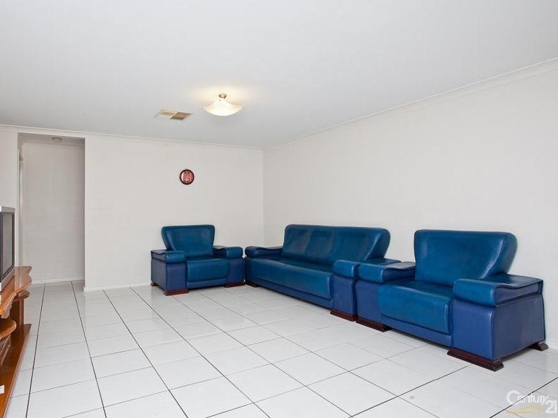 55 Copperback Circle, Huntingdale WA 6110