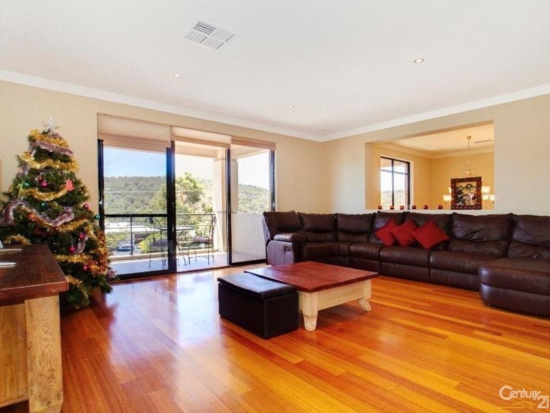 3 Jade Street, Mount Richon WA 6112