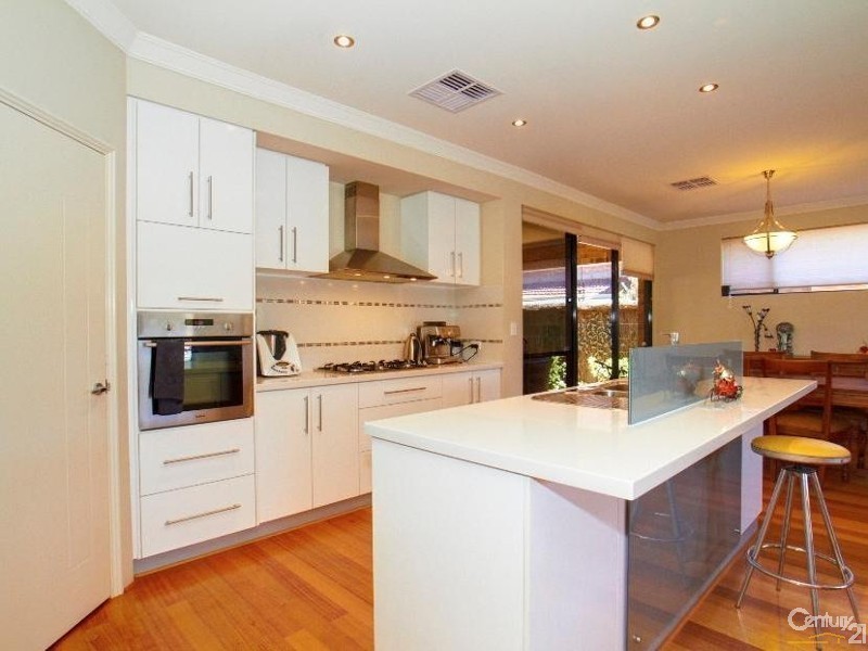 3 Jade Street, Mount Richon WA 6112