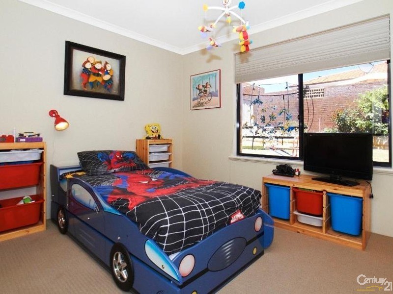 3 Jade Street, Mount Richon WA 6112