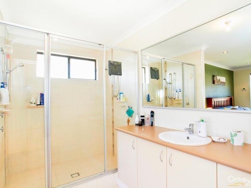 30 Plaistowe Boulevard, Byford WA 6122