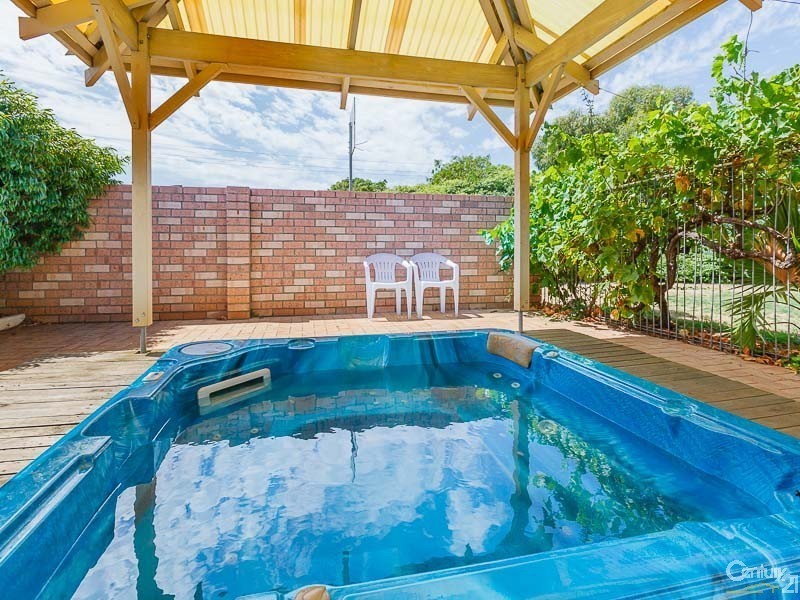 8 Dene Court, Gosnells WA 6110