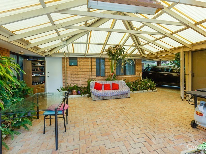 8 Dene Court, Gosnells WA 6110