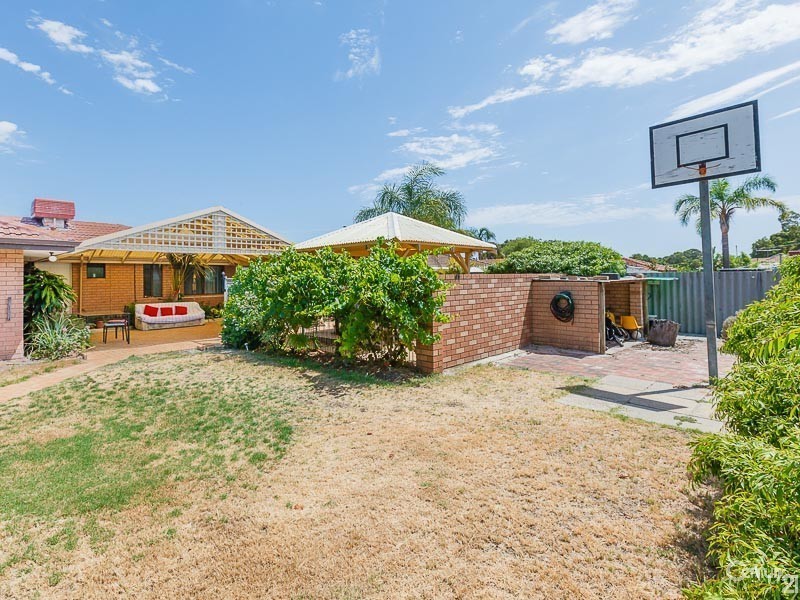 8 Dene Court, Gosnells WA 6110