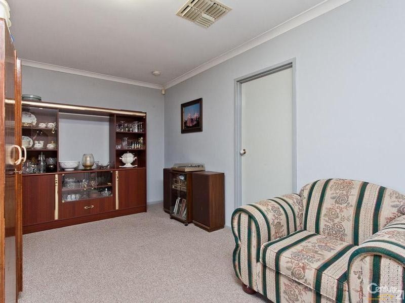 76 Shillington Way, Thornlie WA 6108